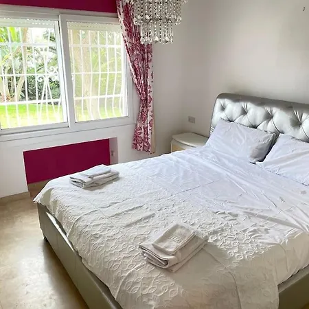4 Bedroom Private With Pool For Families Only - No Groups Allowed