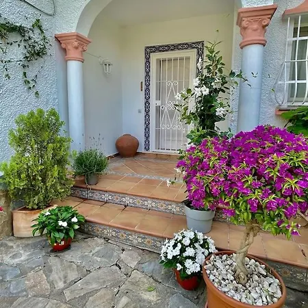 4 Bedroom Private With Pool For Families Only - No Groups Allowed * אסטפונה