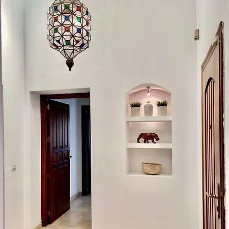4 Bedroom Private With Pool For Families Only - No Groups Allowed *
